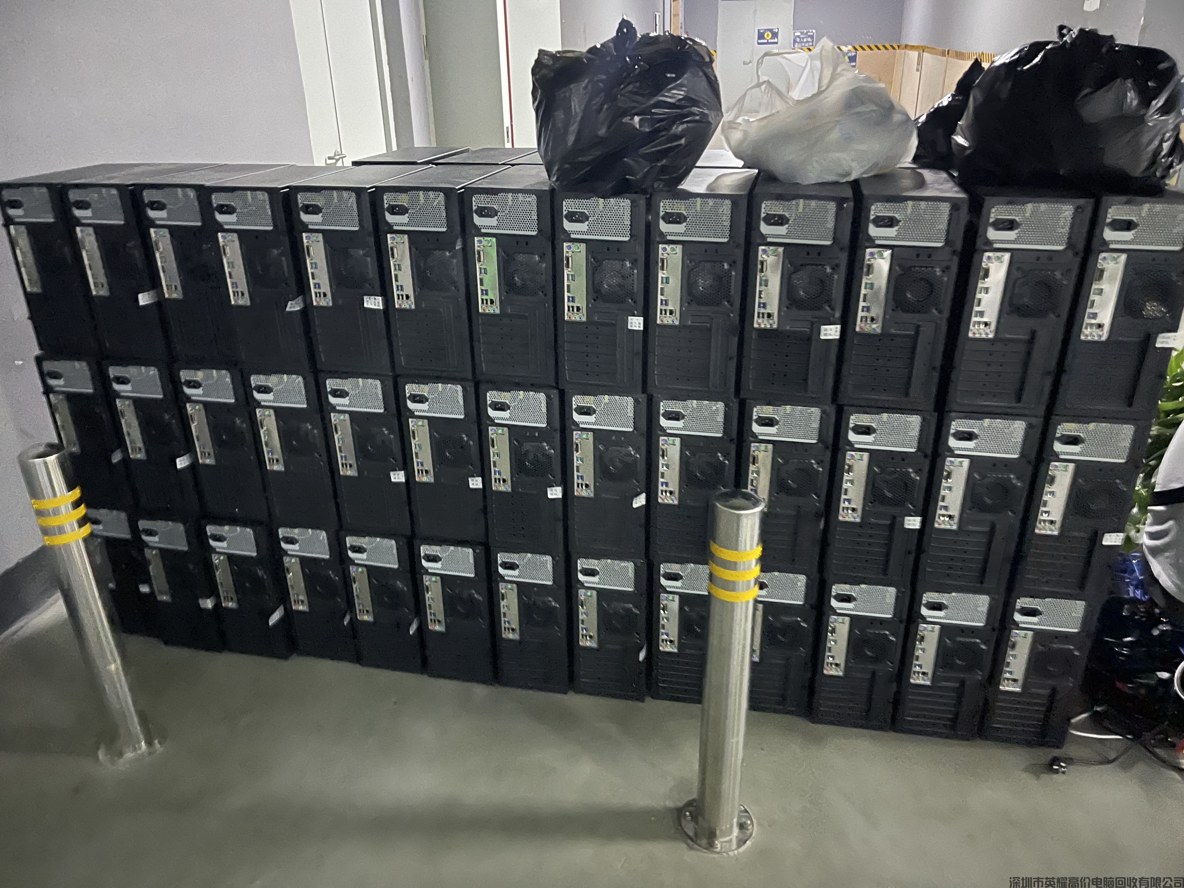 深圳附近電腦回收 二手電腦回收電腦回收顯示器回收服務器回收等。(圖1) 深圳附近電腦回收 二手電腦回收電腦回收顯示器回收服務器回收等。(圖1)
