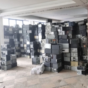 震驚！深圳回收員現(xiàn)場加價(jià) 50%，舊家具賣出 “新” 價(jià)格！